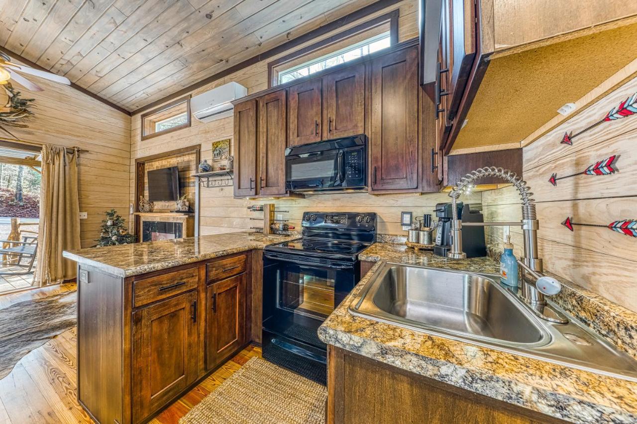 Smoky Mountain Tiny Home Pigeon Forge Exterior foto